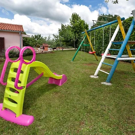 Holiday Ecio , S Velikim Vrtom, Potpuno Ogradena, *